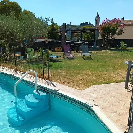 D'hotes & Jacuzzi - A L'ombre Des Amandiers Bed & Breakfast *