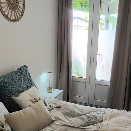 Bed & Breakfast D'hotes & Jacuzzi - A L'ombre Des Amandiers *